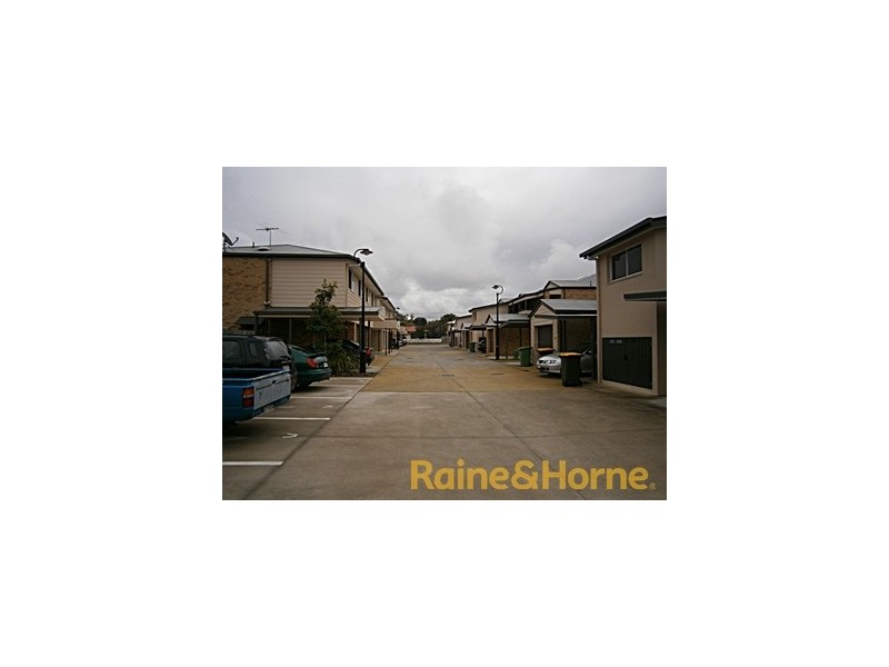 137 Duffield Rd, Kallangur QLD 4503