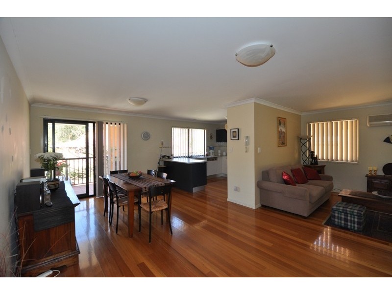 4/9 Pamela Place, Kenmore Hills QLD 4069