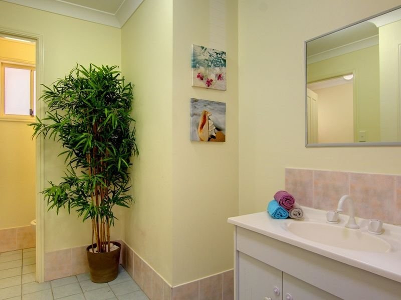 3 Kilmuir, Highland Park QLD 4211