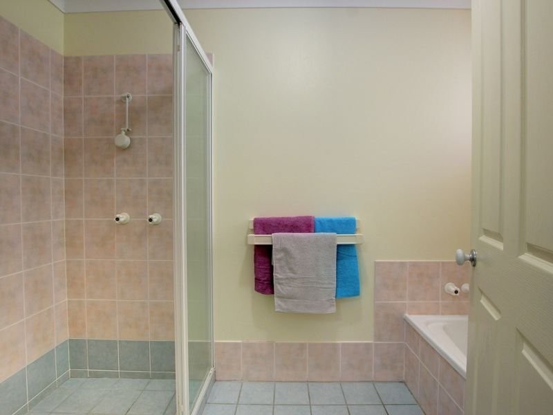 3 Kilmuir, Highland Park QLD 4211