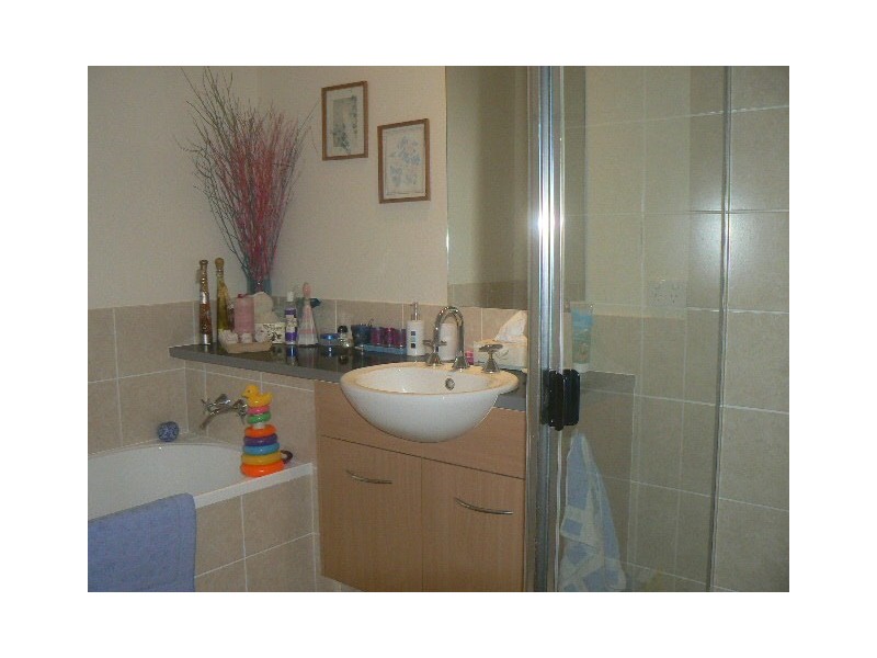 Mount Ommaney QLD 4074