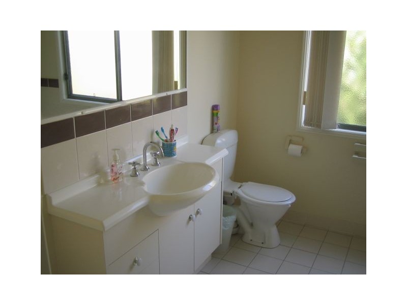 100 Bordeaux st, Eight Mile Plains QLD 4113