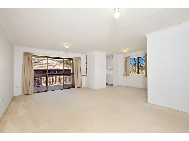 7/87 Macquarie, St Lucia QLD 4067