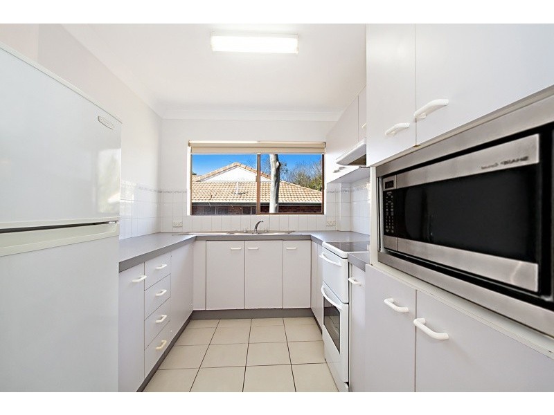 7/87 Macquarie, St Lucia QLD 4067