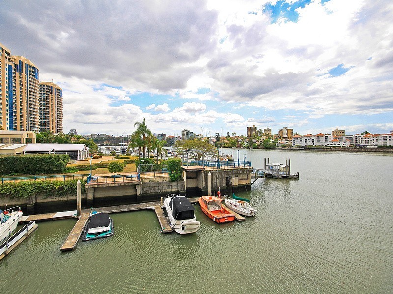 14/78 CAIRNS STREET, Kangaroo Point QLD 4169