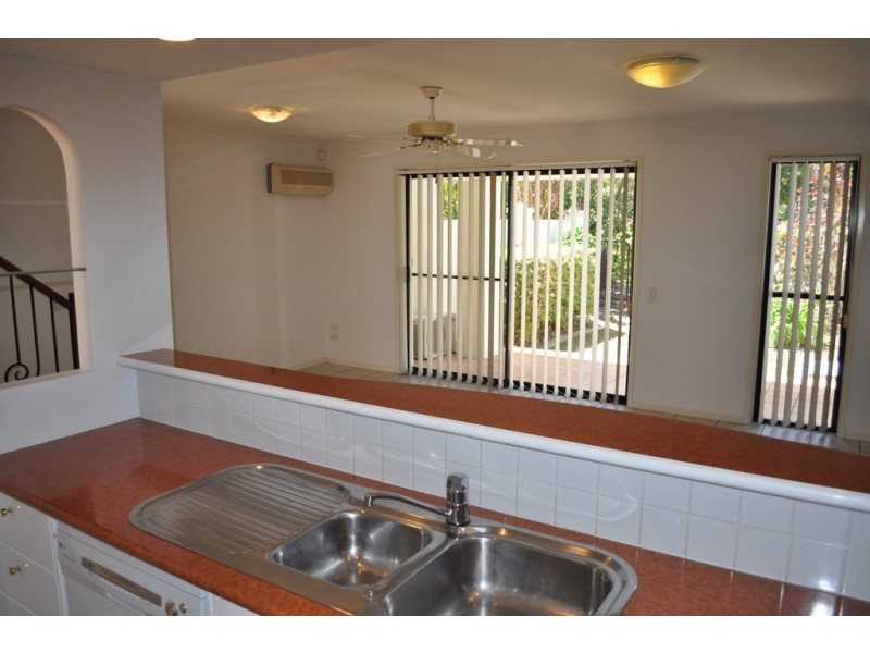 60 Caseys Rd, Hope Island QLD 4212