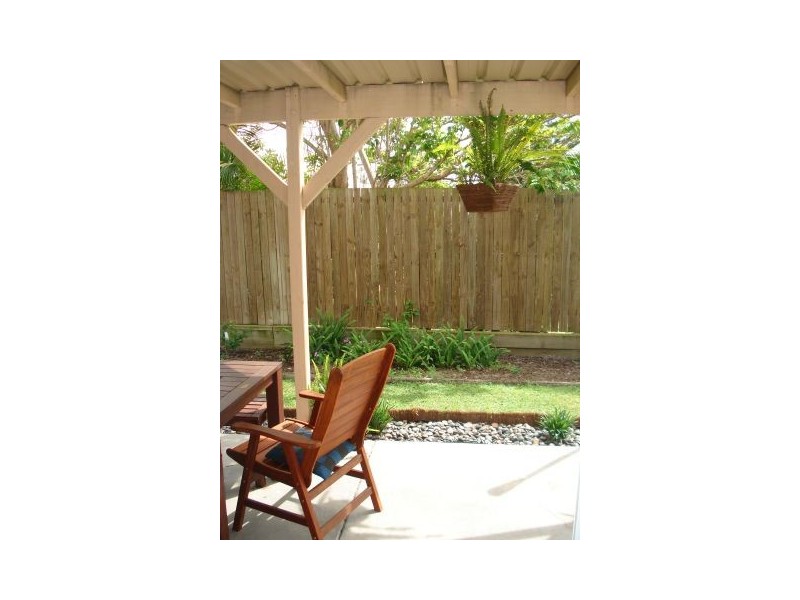 100 Bordeaux Street, Eight Mile Plains QLD 4113