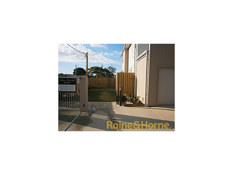 127 Duffield Rd, Kallangur QLD 4503