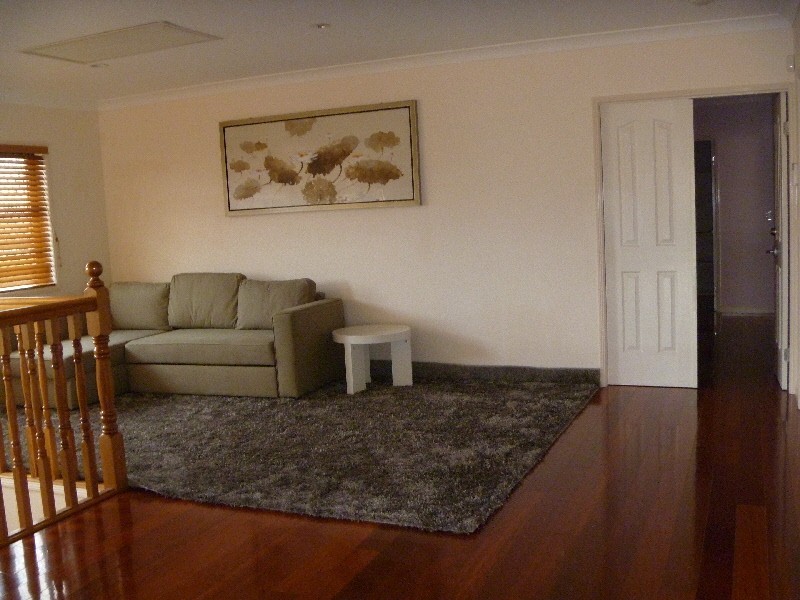 Stretton QLD 4116