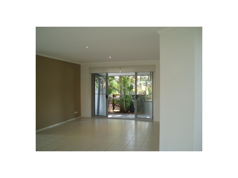25/181 Lae Drive, Runaway Bay QLD 4216
