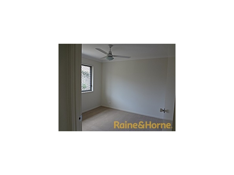 18 Platinum Place, Oxley QLD 4075