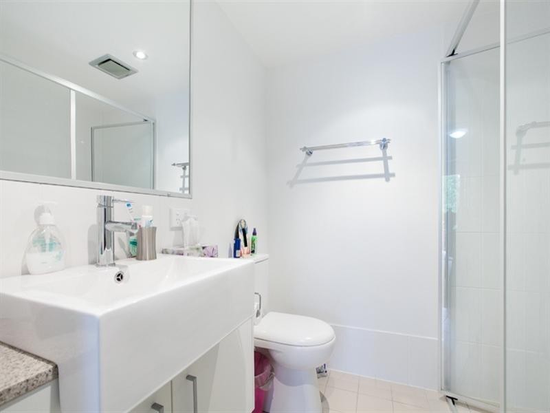 16, 5-7 Ashgrove Avenue, Ashgrove QLD 4060