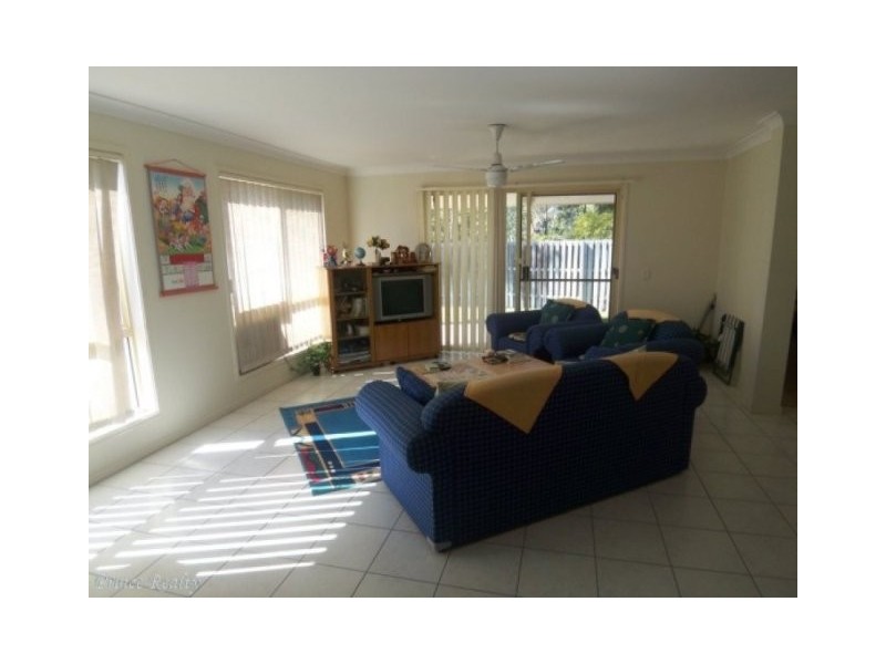 42 Homebush Crescent, Sinnamon Park QLD 4073