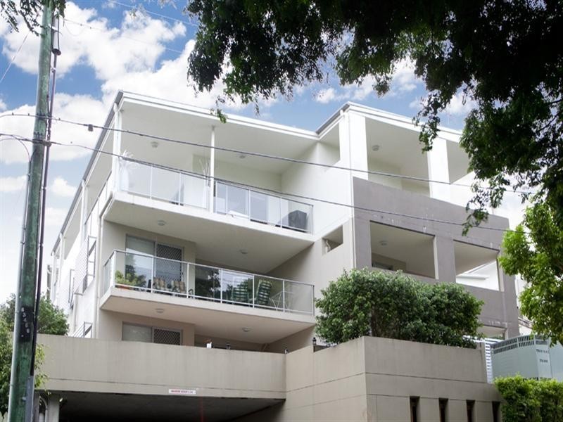 18, 5-7 Ashgrove Avenue, Ashgrove QLD 4060