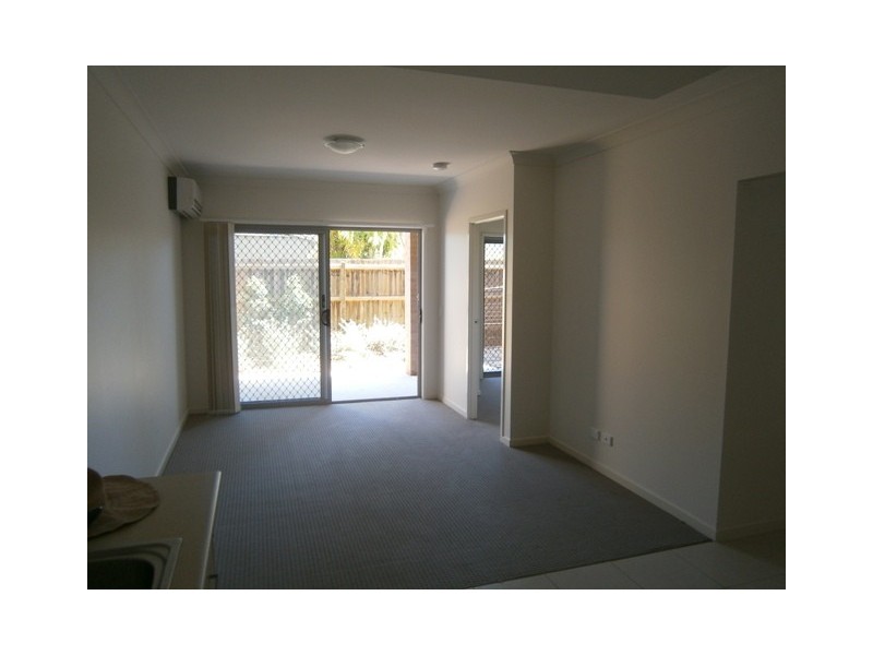 137 Duffield Rd, Kallangur QLD 4503
