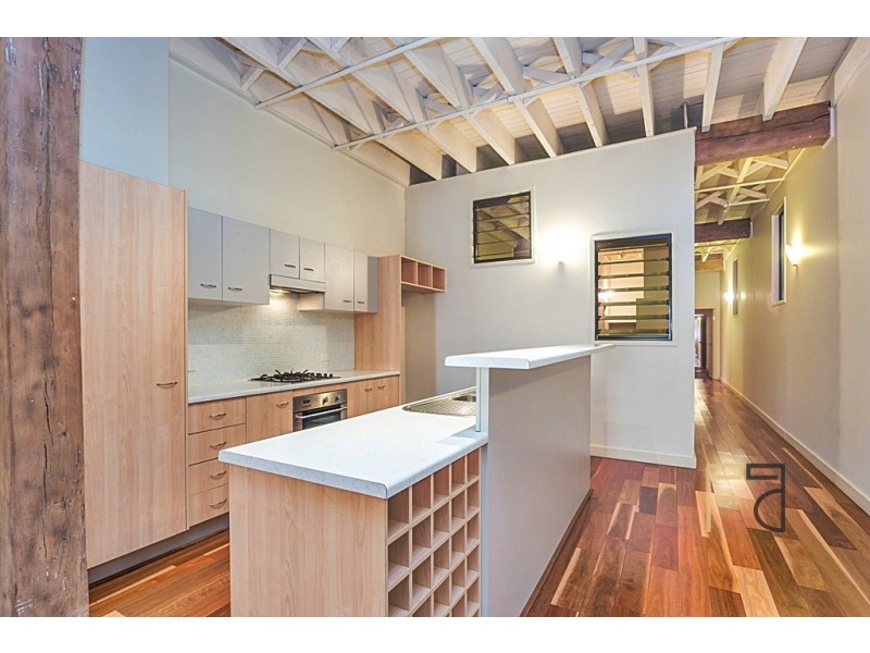 54-T Vernon Terrace, Teneriffe QLD 4005