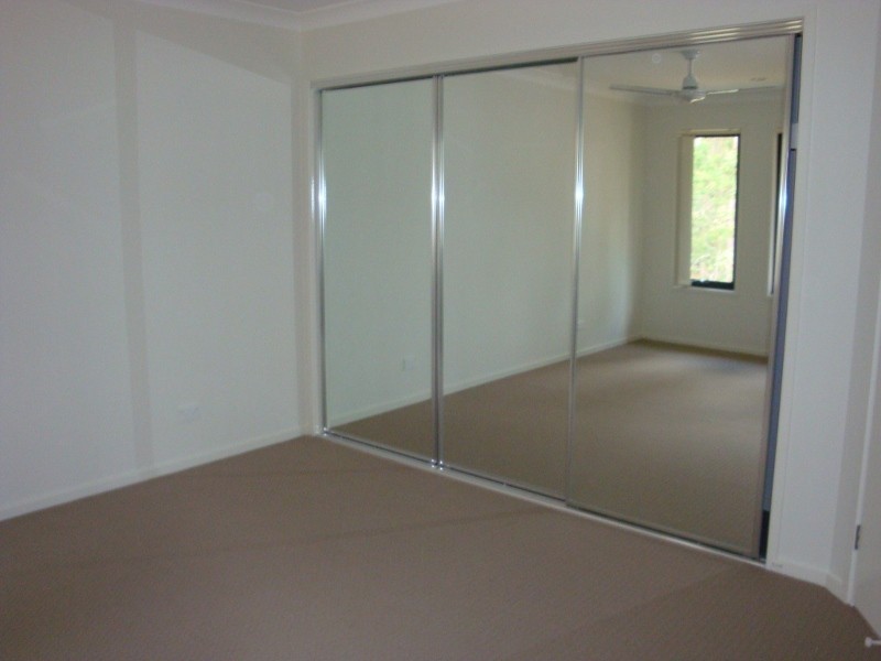 8 Macquarie Way, Browns Plains QLD 4118