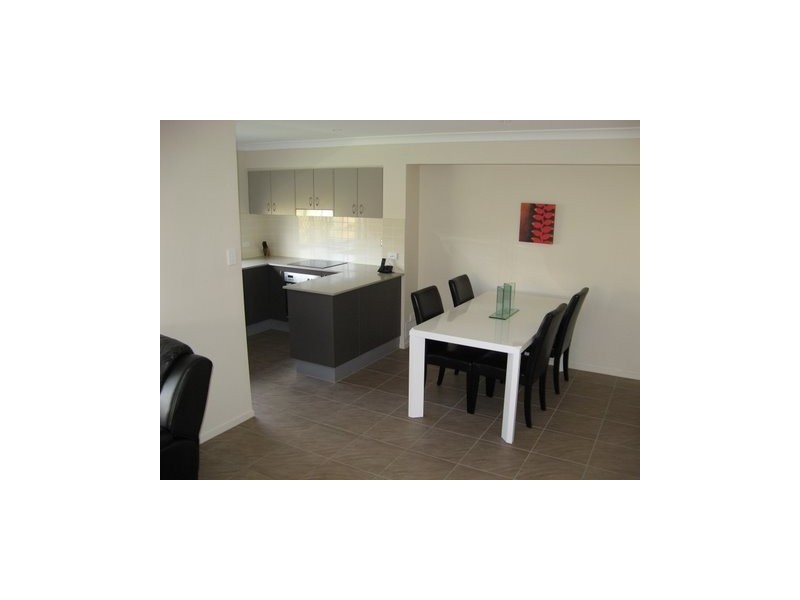 582 Manly Road, Wakerley QLD 4154