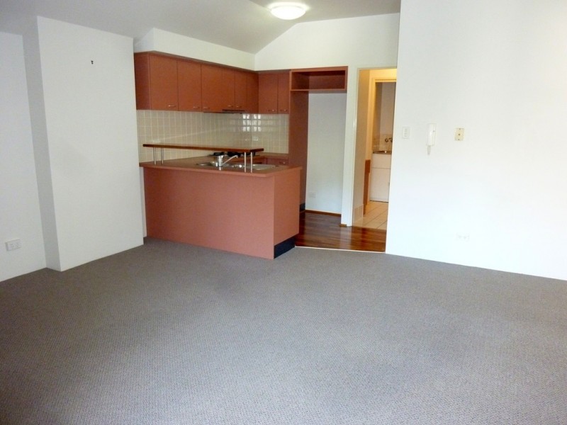 71 Birley St, Spring Hill QLD 4000