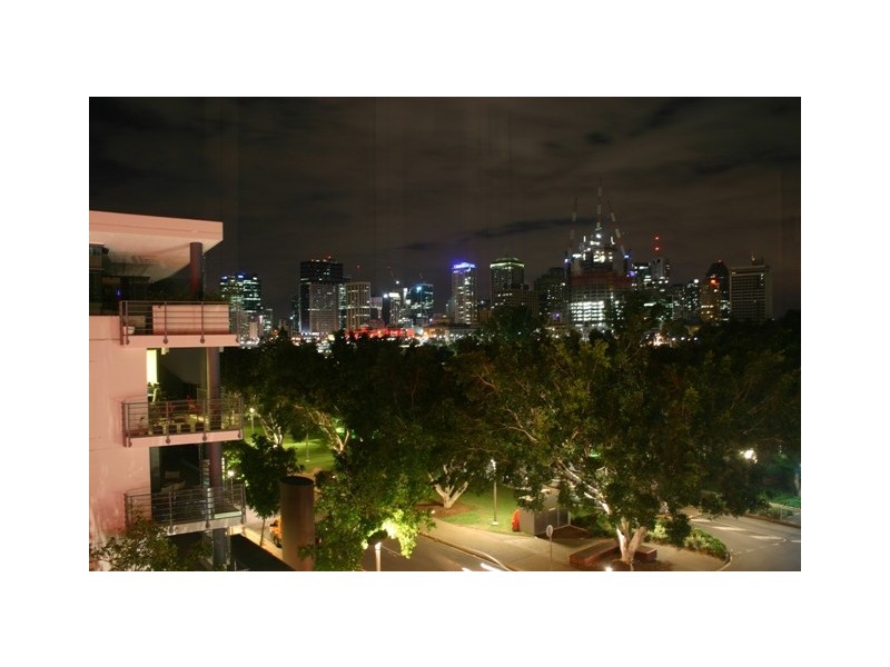 15 Tribune Street, South Brisbane QLD 4101