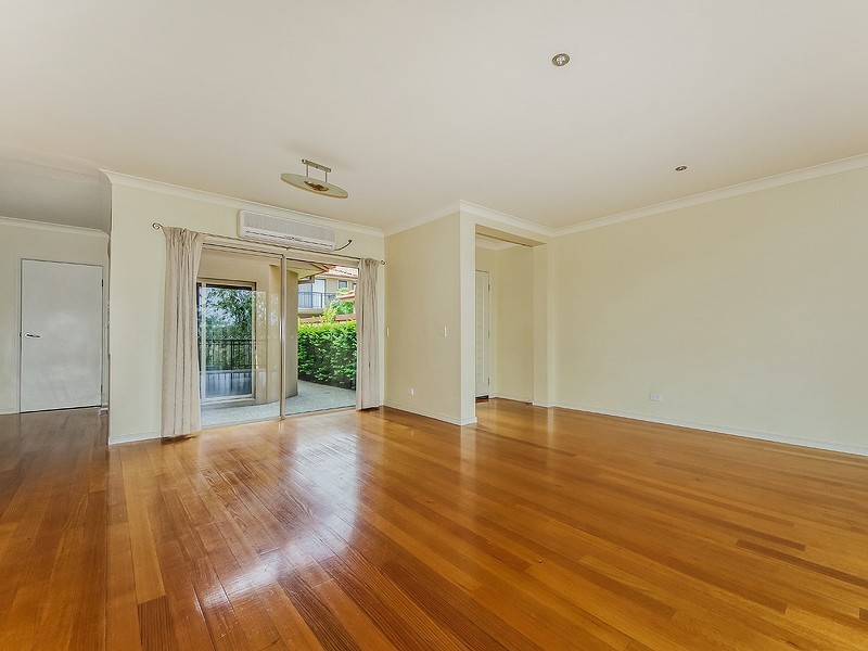 20/4 University Drive, Robina QLD 4226