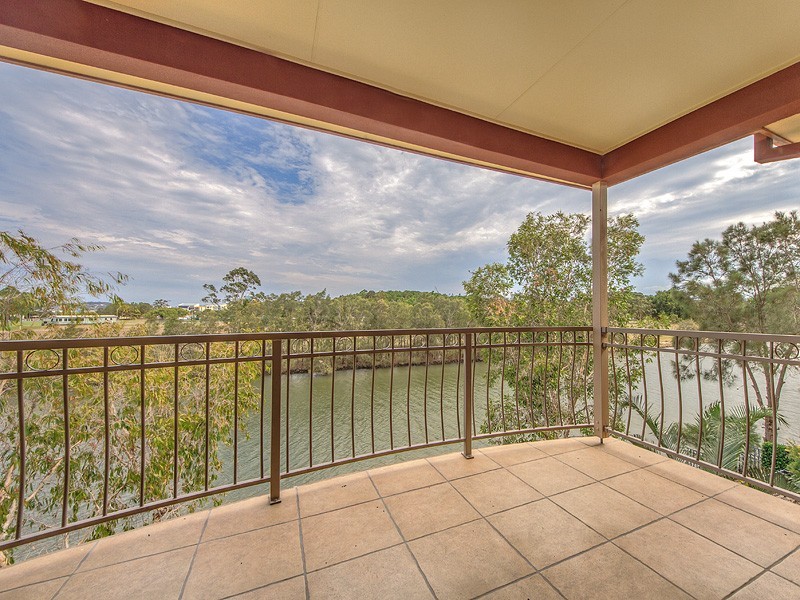 20/4 University Drive, Robina QLD 4226