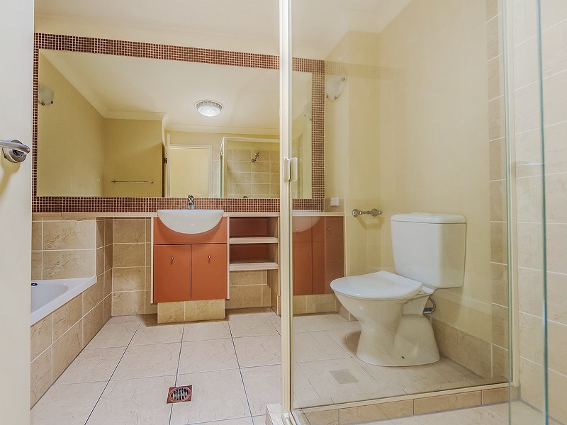 20/4 University Drive, Robina QLD 4226