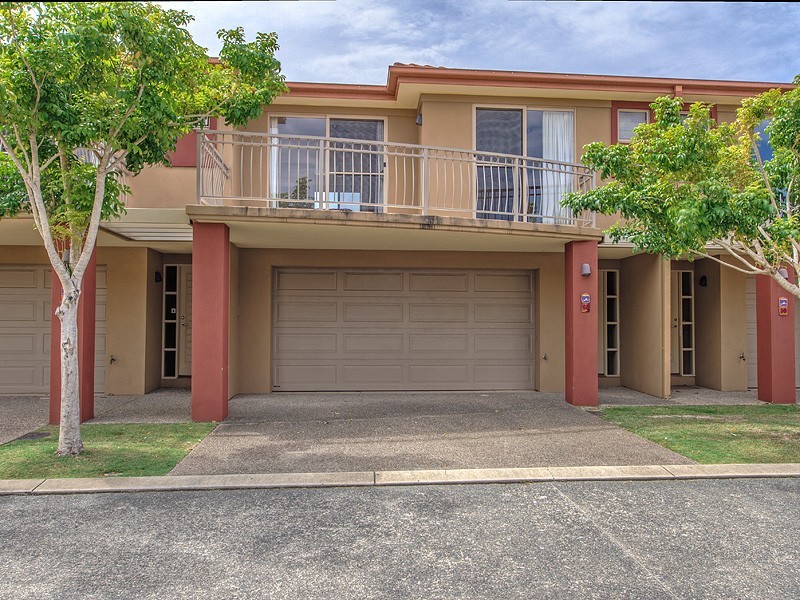 60/4 University Drive, Robina QLD 4226