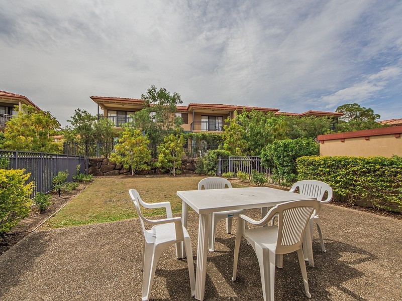 60/4 University Drive, Robina QLD 4226