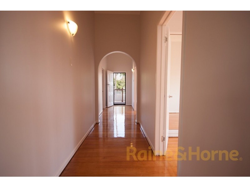 25 Woodhill Ave, Coorparoo QLD 4151