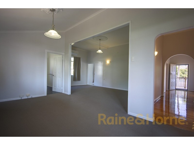 25 Woodhill Ave, Coorparoo QLD 4151