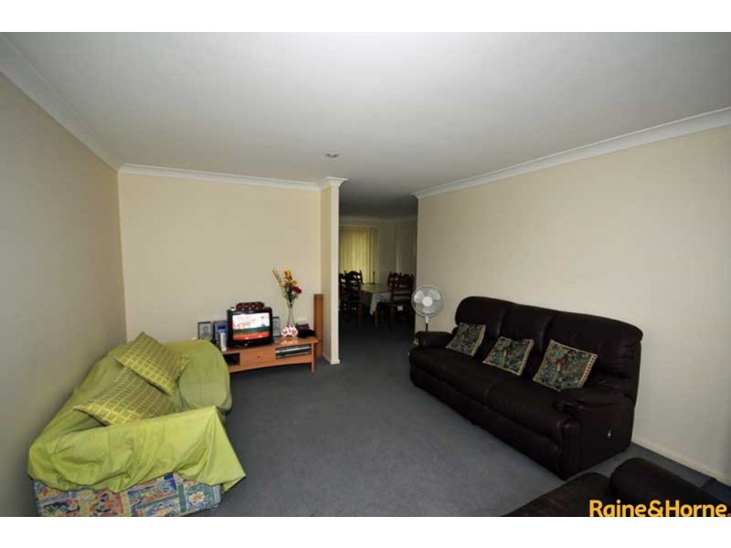 10 Chapman Place, Oxley QLD 4075