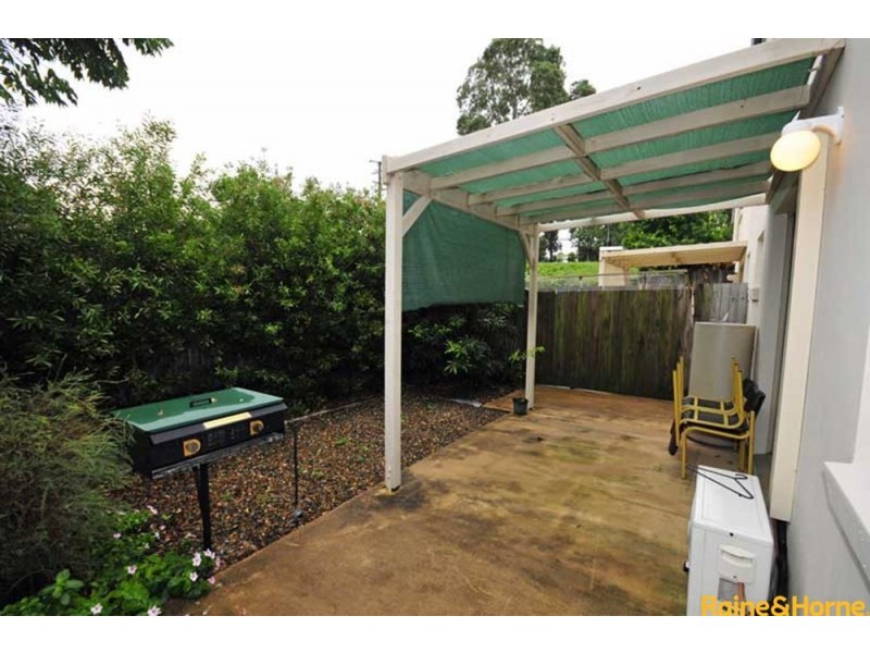 10 Chapman Place, Oxley QLD 4075