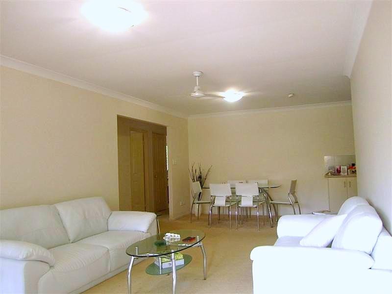 63/121 Golden Avenue, Calamvale QLD 4116