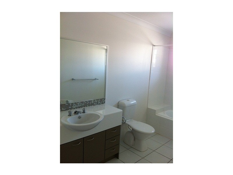 26 Petersen, Morayfield QLD 4506