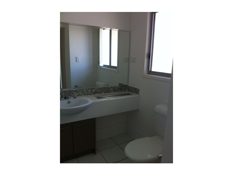 26 Petersen, Morayfield QLD 4506