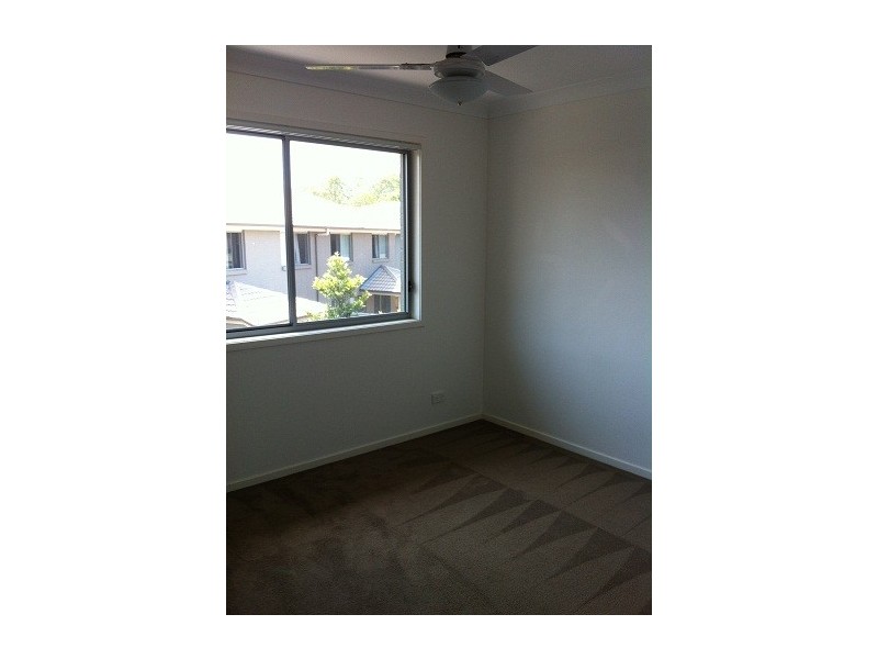 26 Petersen, Morayfield QLD 4506