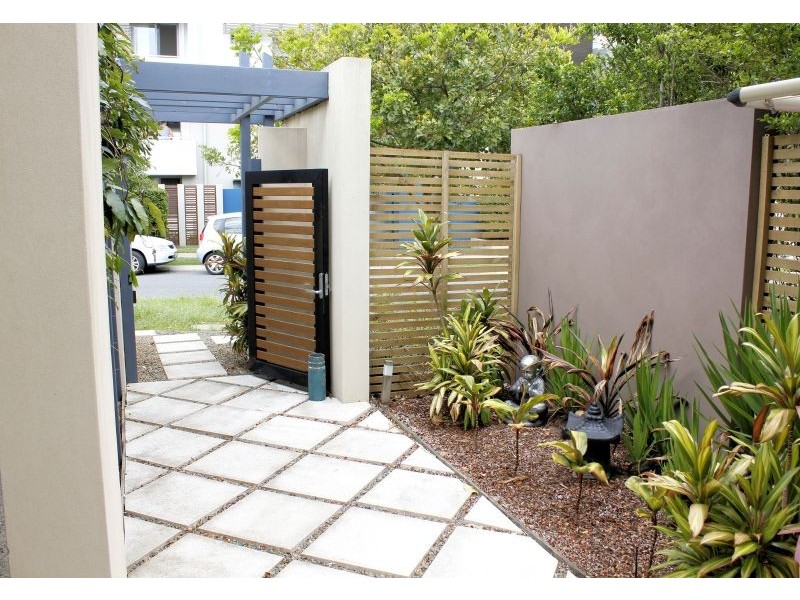 43 RIVERWALK AVENUE, Robina QLD 4226