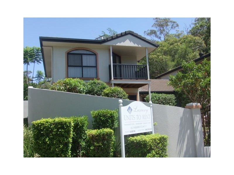 12 Greendale Way, Carindale QLD 4152