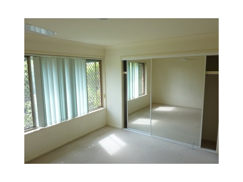 64 / 75 Brown, Labrador QLD 4215