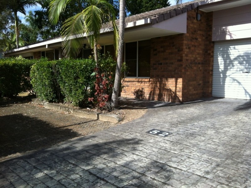 U52/97 Edmund Rice Dr, Southport QLD 4215
