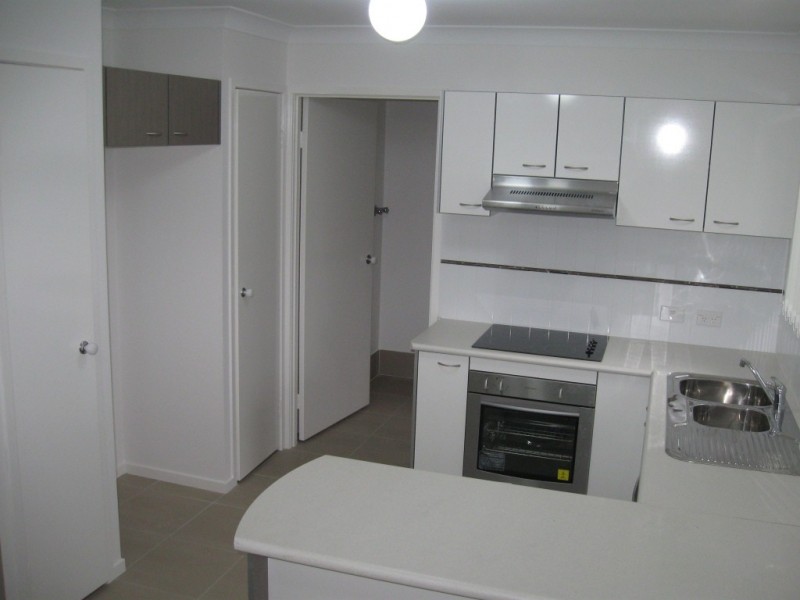 15 James Edward Street, Richlands QLD 4077