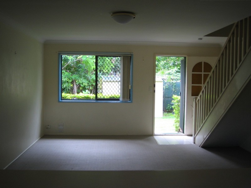 11 Frank Street, Labrador QLD 4215