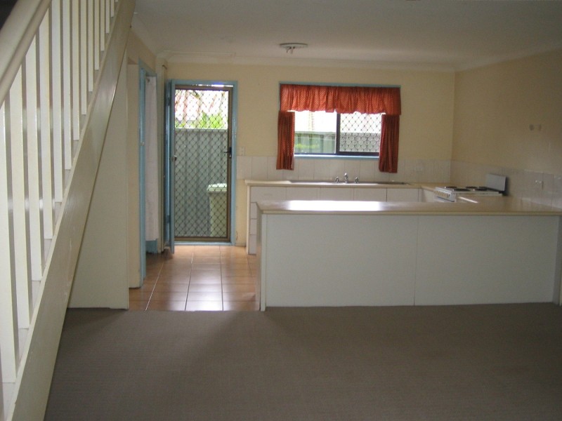 11 Frank Street, Labrador QLD 4215