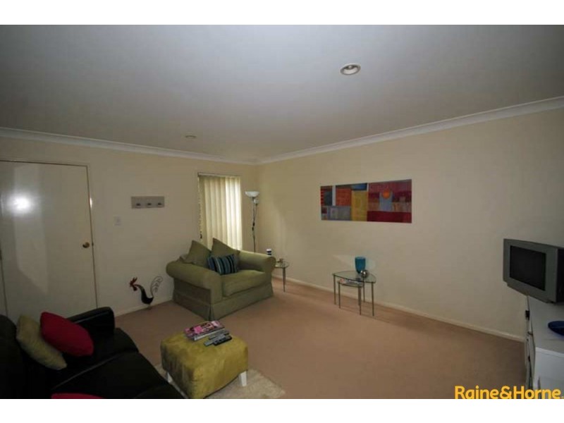 10 Chapman Place, Oxley QLD 4075