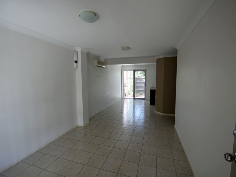 2 Meadowbrook Drive, Meadowbrook QLD 4131