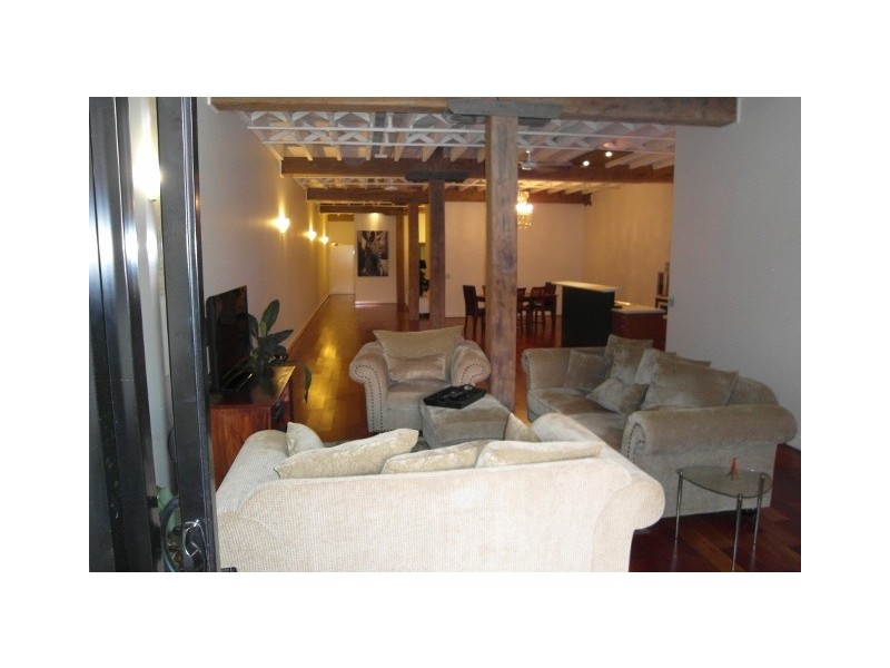 54 Vernon Tce, Teneriffe QLD 4005