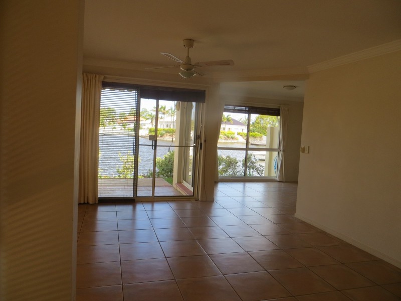 22/82 LIMETREE PARADE, Runaway Bay QLD 4216