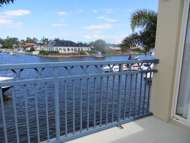 22/82 LIMETREE PARADE, Runaway Bay QLD 4216