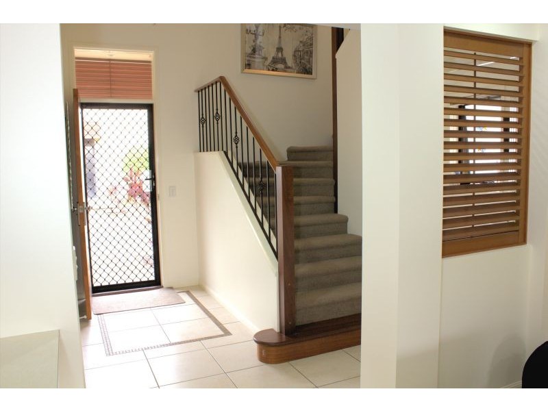14/1-7 PINE VALLEY DRIVE, Varsity Lakes QLD 4227